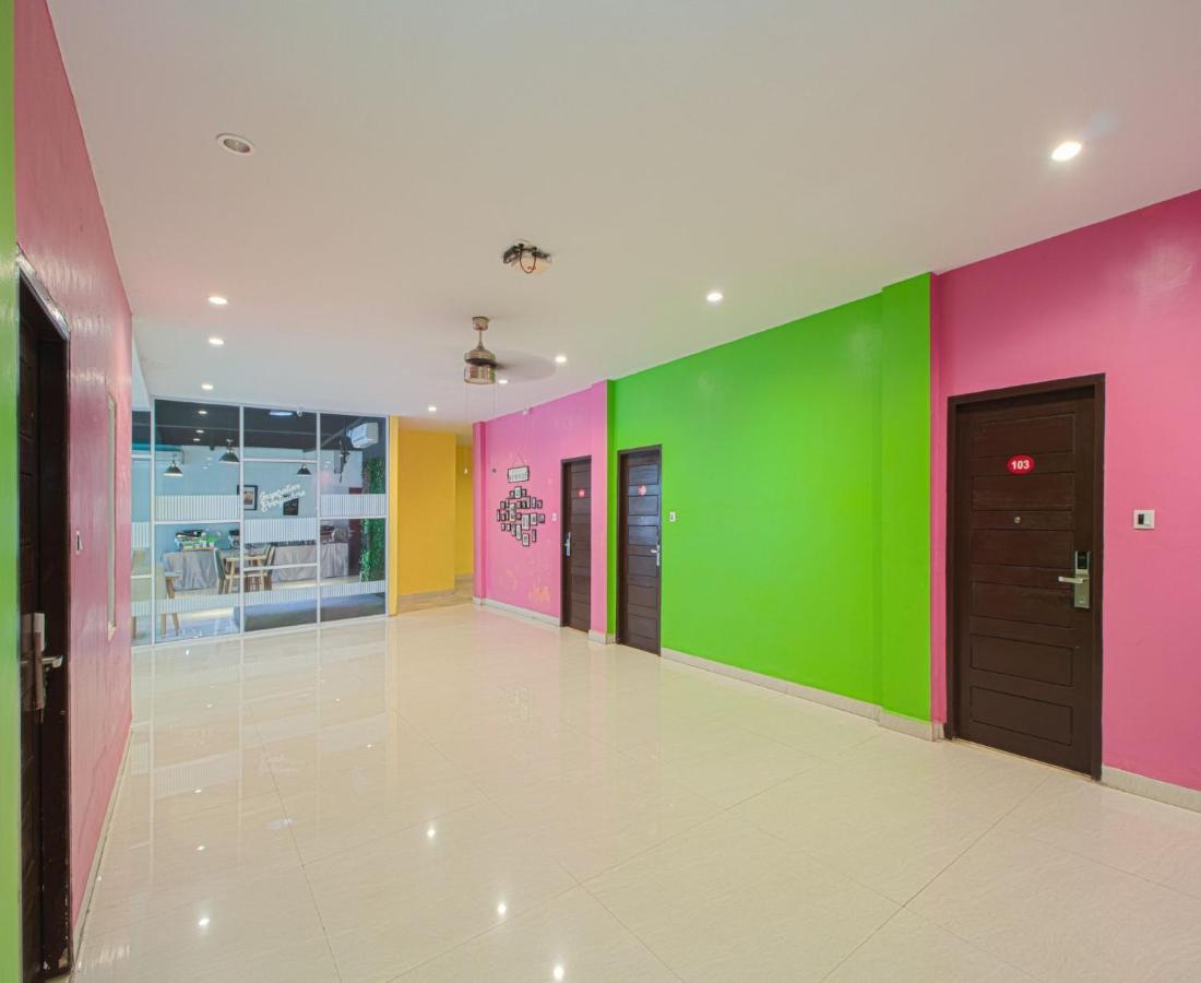 Dna Fun Zone Pekanbaru Exterior foto