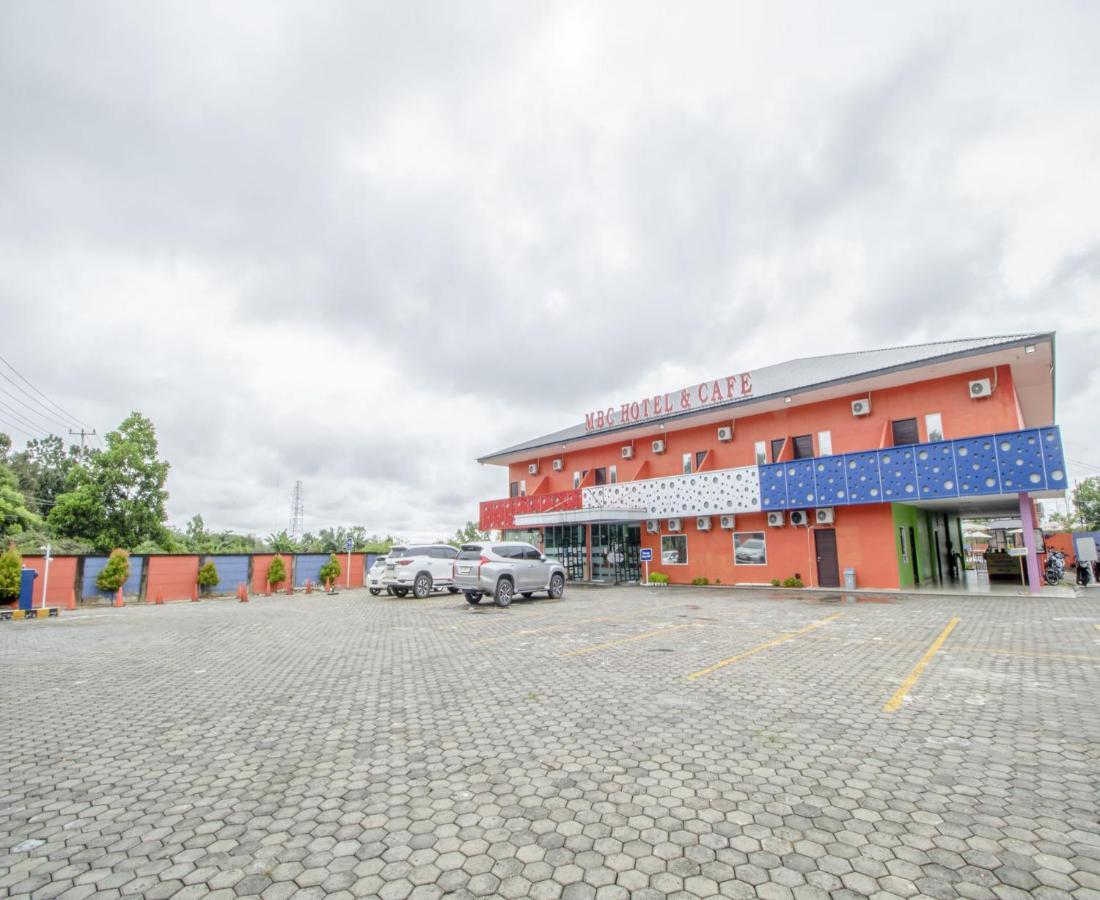 Dna Fun Zone Pekanbaru Exterior foto